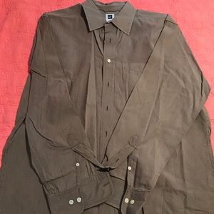 GAP Men’s Shirt